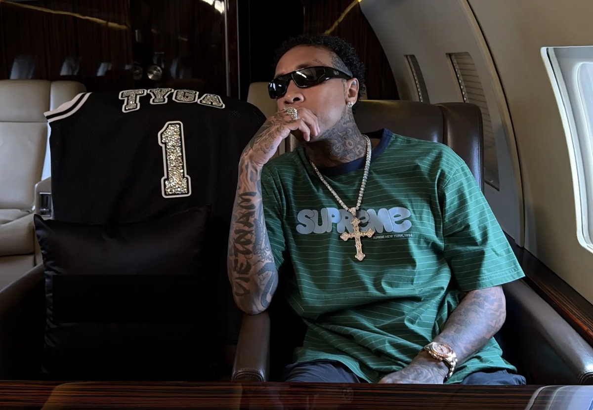 Tyga изменил описание своих соцсетей на лаконичное упоминание 1win VIP