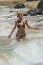 Перис Хилтон (Paris Hilton) Отдыхает от Тюрьмы на Гавайах