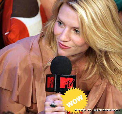 Клер Денис (Claire Danes) засветила Грудь на MTV Canada